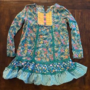 My daughter grew out of this outfit.